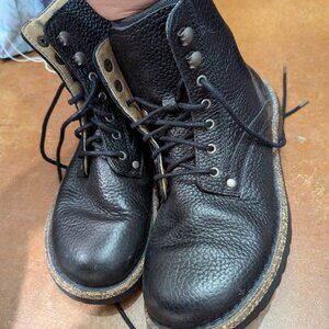 Birkenstock boots size 7.5